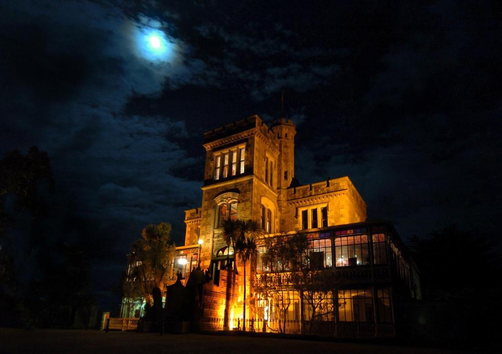 Camp Estate By Larnach Castle Villa *